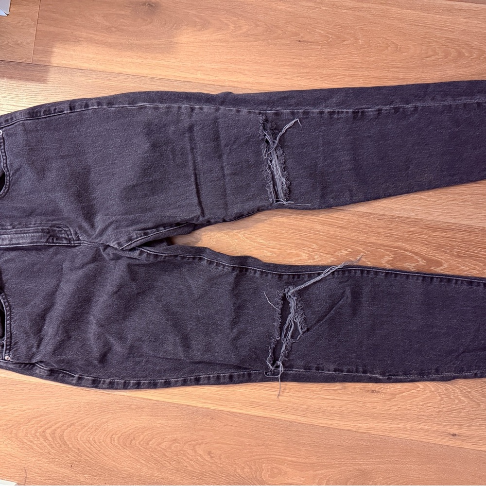 Mom high rise Garage Black Distressed Jeans